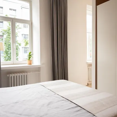 Spacious & Cozy Close To Old Town * Вильнюс